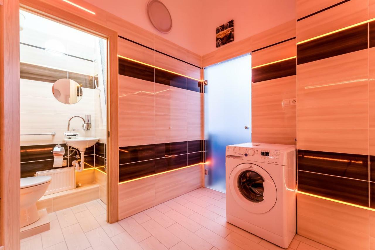 Apartment Rakoczi61 With Sauna *