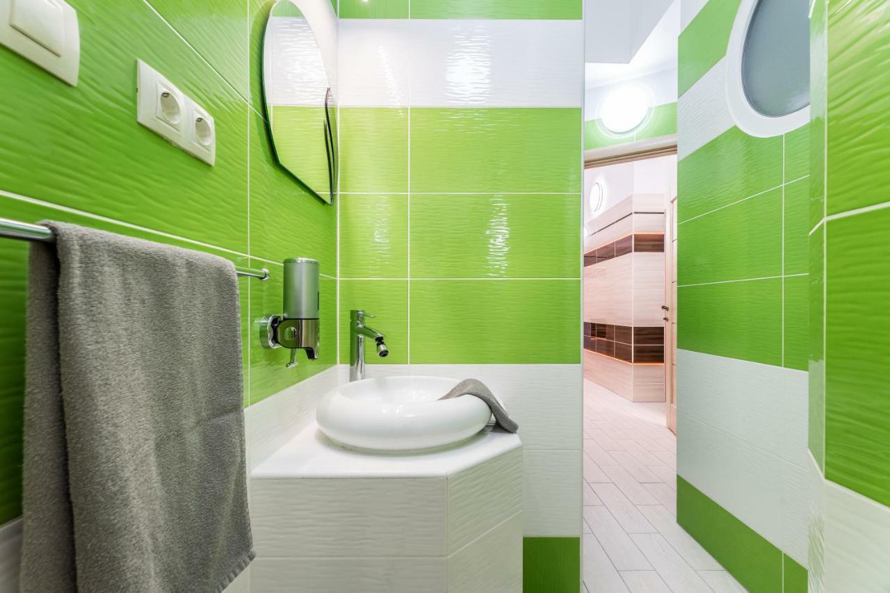 Apartment Rakoczi61 With Sauna *